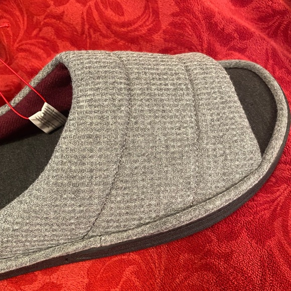 Men Slippers/Sandals - Picture 2 of 6
